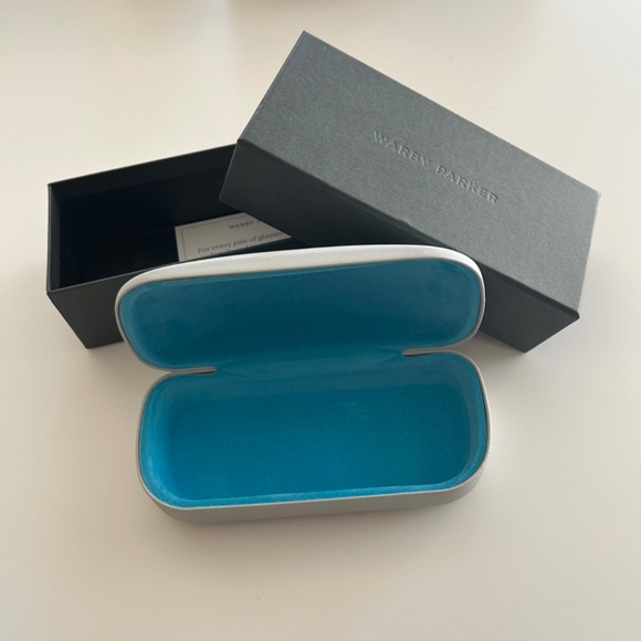 Warby Parker Wide Hardshell Eyeglass Case (Discontinued Style) Turquoise Liner - Picture 2 of 2